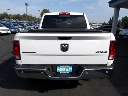 2014 RAM 1500 Outdoorsman 4x4 Crew Cab 5'7'' Box