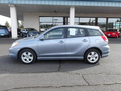 Blue 2004 Toyota Matrix XR