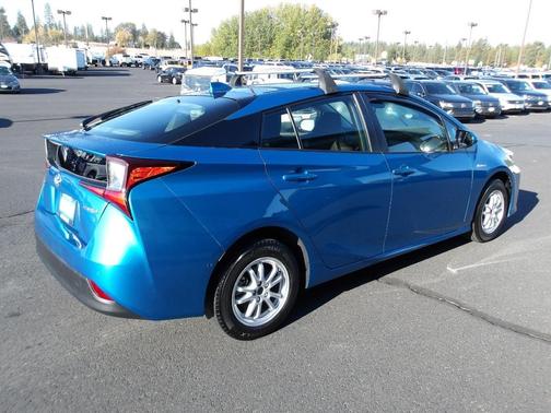 2020 Toyota Prius XLE
