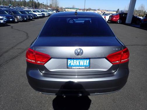 2012 Volkswagen Passat Base
