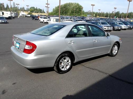2004 Toyota Camry XLE V6