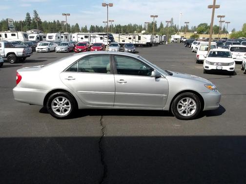 2004 Toyota Camry XLE V6