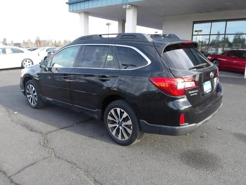 Black 2015 Subaru Outback 2.5i Limited