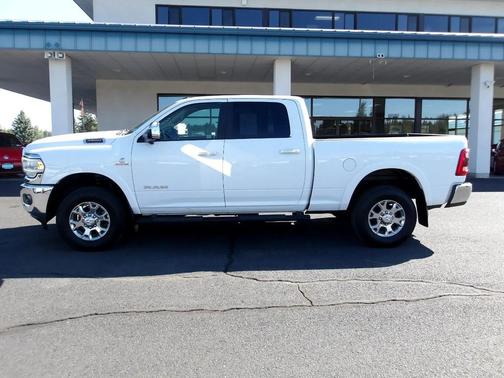 2020 RAM 3500 Laramie 4x4 Crew Cab 6'4'' Box
