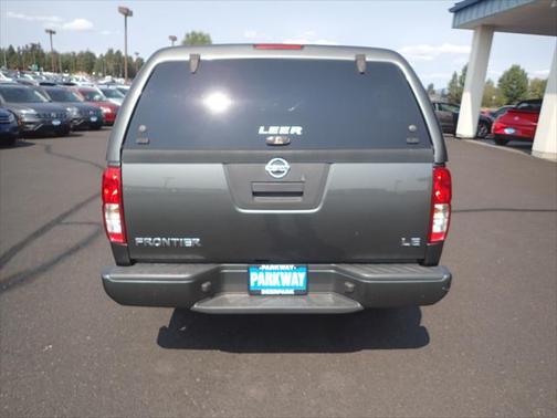 2006 Nissan Frontier LE Crew Cab