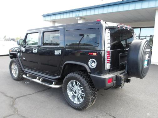 Black 2006 Hummer H2 Base