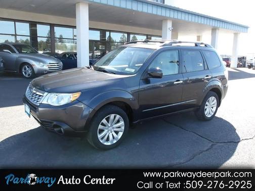 Gray 2013 Subaru Forester 2.5X Premium