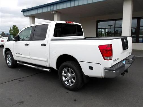2011 Nissan Titan SV