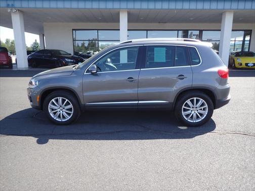 2012 Volkswagen Tiguan SE