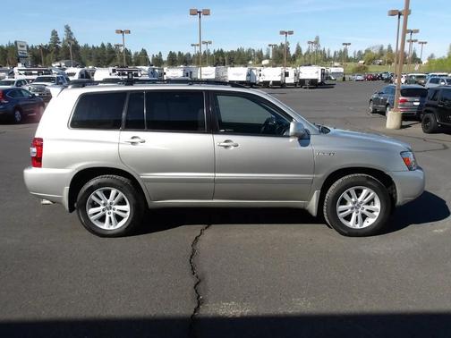 Silver 2006 Toyota Highlander Hybrid Limited