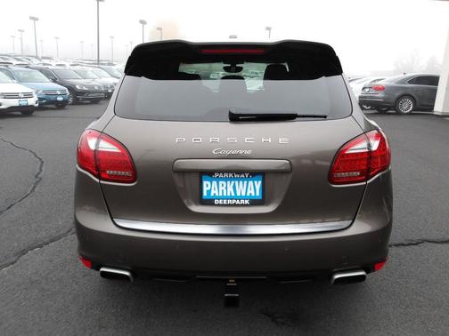 2013 Porsche Cayenne Cayenne