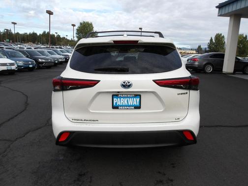 2021 Toyota Highlander Hybrid LE