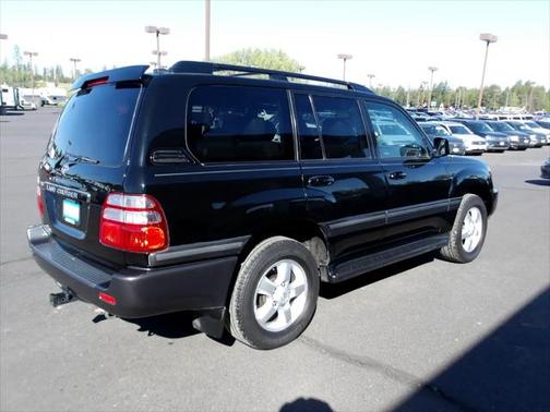 2005 Toyota Land Cruiser Base