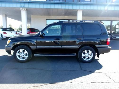 2005 Toyota Land Cruiser Base