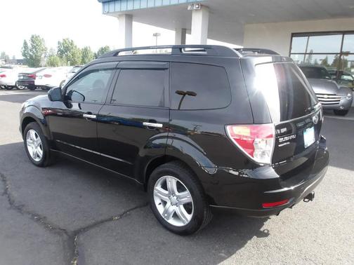 Black 2010 Subaru Forester 2.5 X Premium