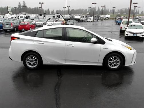 2021 Toyota Prius LE
