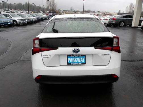 2021 Toyota Prius LE