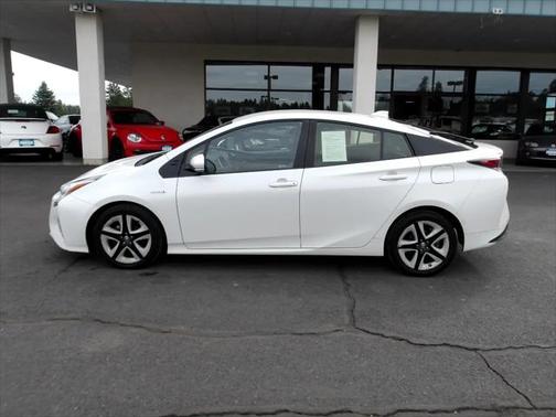 2016 Toyota Prius Four Touring