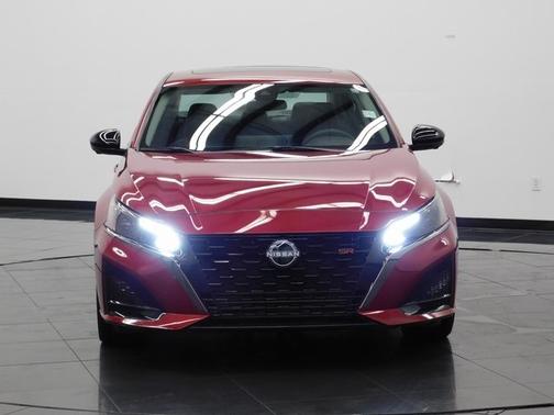 2024 Nissan Altima 2.0 SR