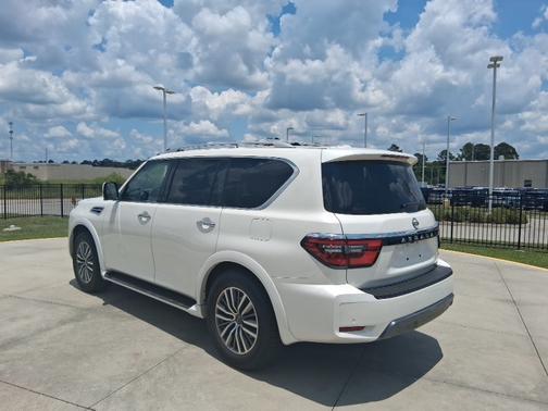 2024 Nissan Armada SL