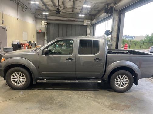 2021 Nissan Frontier SV