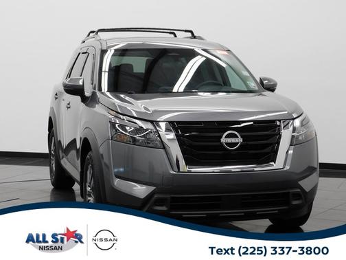 2024 Nissan Pathfinder SV