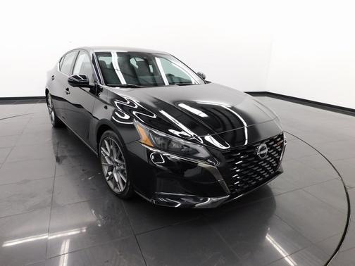 2024 Nissan Altima 2.0 SR