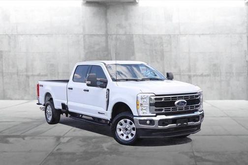 Oxford White 2024 Ford F-350 XLT