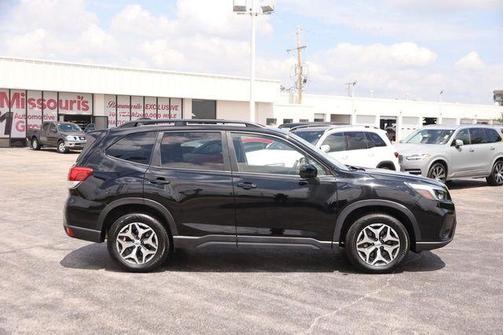 Crystal Black Silica 2021 Subaru Forester Premium