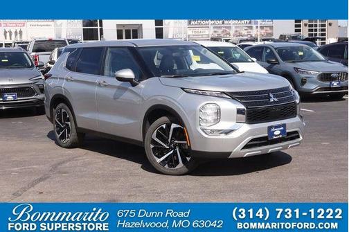 Alloy Silver Metallic 2024 Mitsubishi Outlander SE