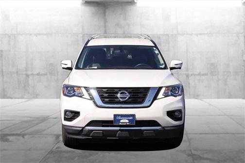 2020 Nissan Pathfinder SL