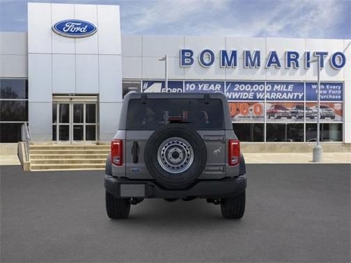 2025 Ford Bronco Base