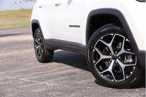 Bright White Clearcoat 2025 Jeep Compass Limited