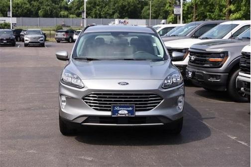 2022 Ford Escape PHEV Titanium