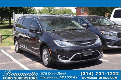 2019 Chrysler Pacifica Touring-L