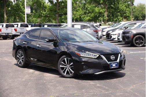 Super Black 2023 Nissan Maxima SV