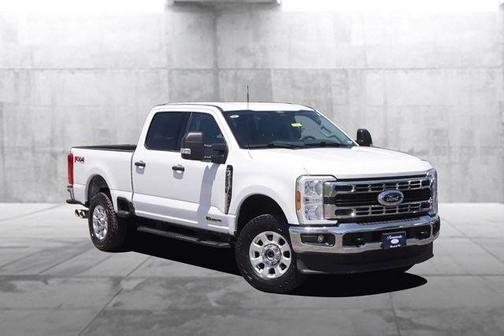 Oxford White 2024 Ford F-250 XLT