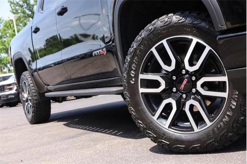 2024 GMC Sierra 1500 AT4