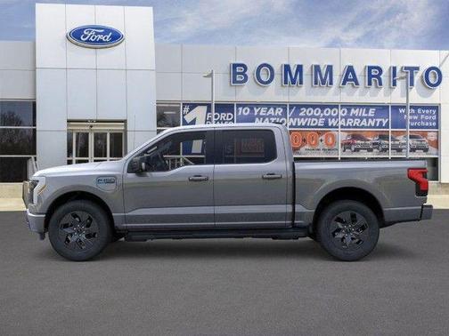 2025 Ford F-150 Lightning Flash