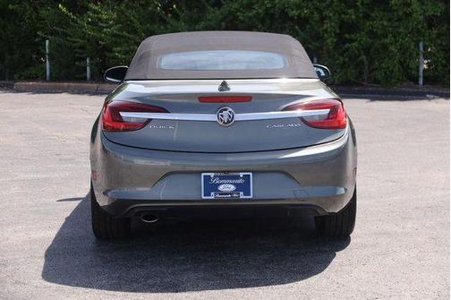 Pearl Metallic 2017 Buick Cascada Premium