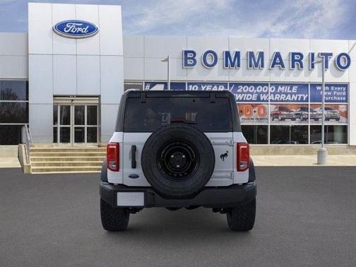 Oxford White 2026 Ford Bronco Big Bend