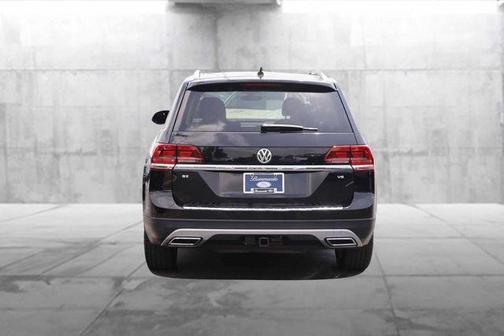 Deep Black Pearl Effect 2019 Volkswagen Atlas 3.6L SE w/Technology
