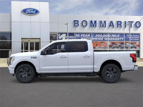 2025 Ford F-150 Lightning Flash