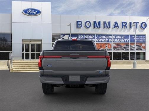 2025 Ford F-150 Lightning LARIAT