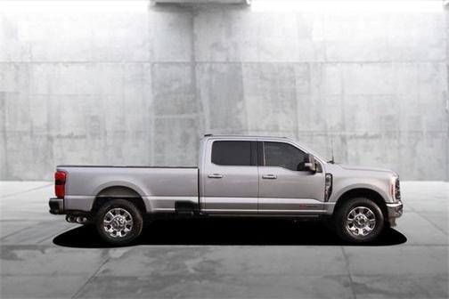 2023 Ford F-350 Lariat Super Duty