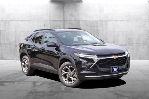 Black Metallic 2025 Chevrolet Trax LT
