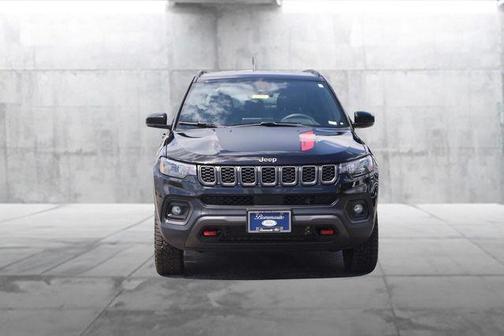 Diamond Black 2024 Jeep Compass Trailhawk
