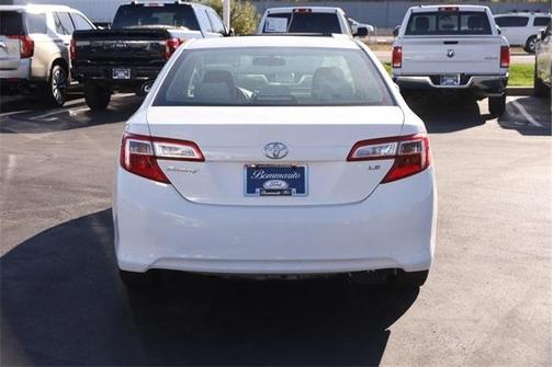 2014 Toyota Camry LE
