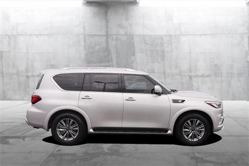 2021 INFINITI QX80 Luxe