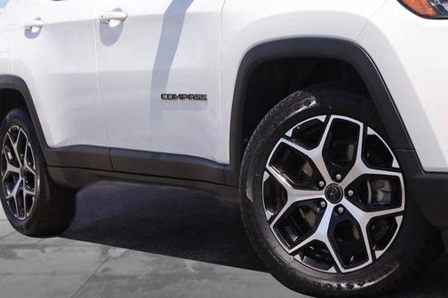 Bright White Clearcoat 2025 Jeep Compass Limited
